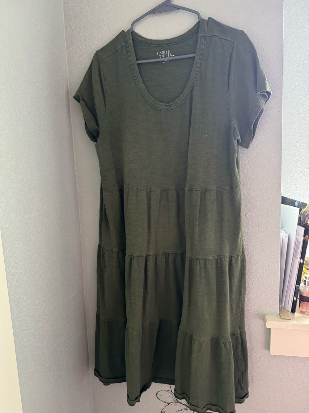 LG Olive Green Tiered V-Neck Knit Dress